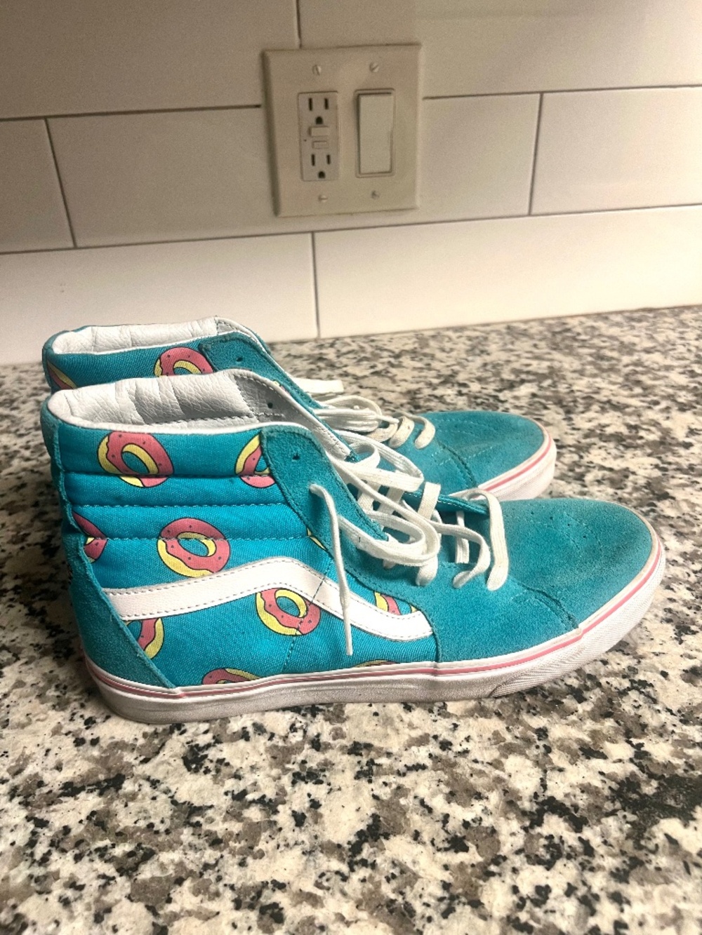 Vans a Sk8-hi X Odd Future X Tyler the creator "Donut"